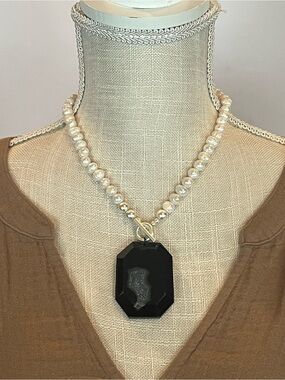 Pearls and Black Amulet Pendant Necklace
